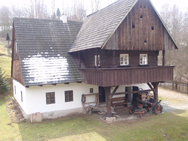 Taková chatička by se snad líbila každému.