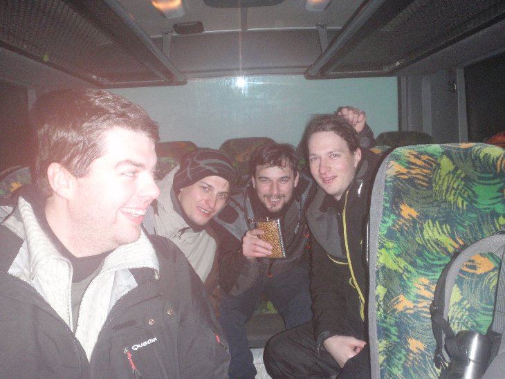 Nakonec ale přijel autobus:-)