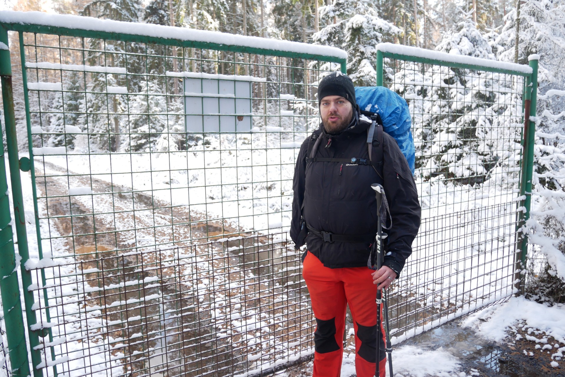 A nám zbývaly jen 2 km k bráně obory. V neděli jsme ušli zhruba 7km.