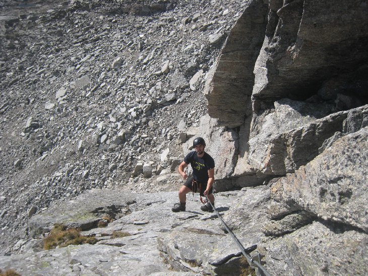Tato ferrata neobsahuje ani jednou ocelovou kramli, nebo chyt...