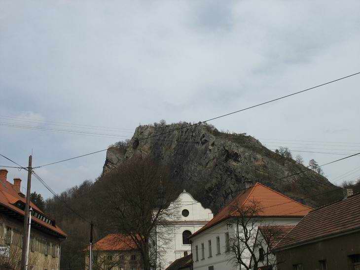 A tohle nás čekalo: Výstup na vyhlídku nad Sv. Janem.
