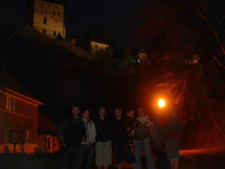 A to je Karlštějn, To bylo asi 9 hodin:-)