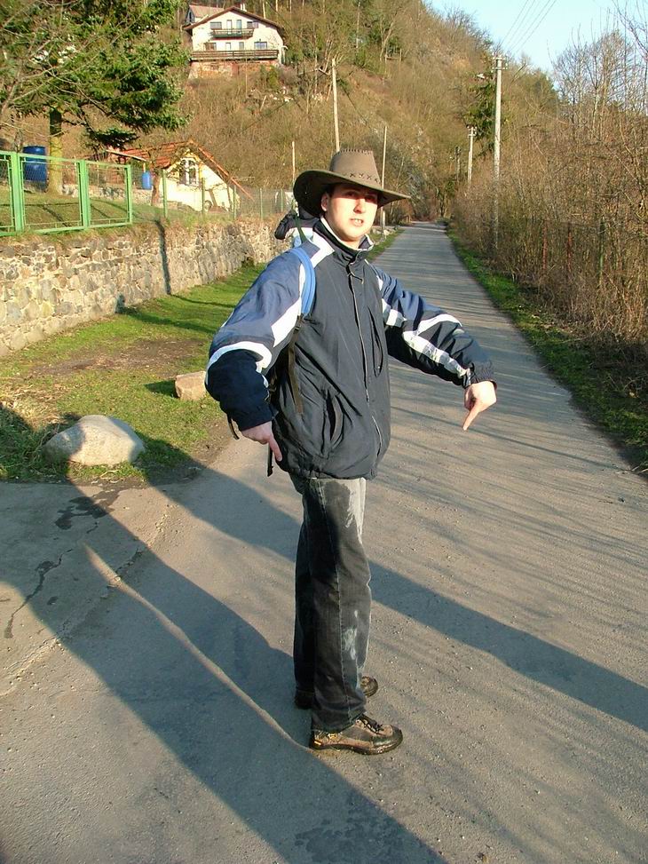 Datlochata V a půl