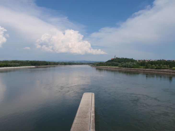 Tady konečně poprvé vidíme dunaj:-)