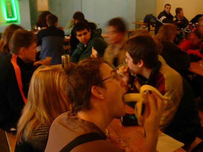 V naší strý známý restauraci na vrcholu jsme si dali neco k snědku...