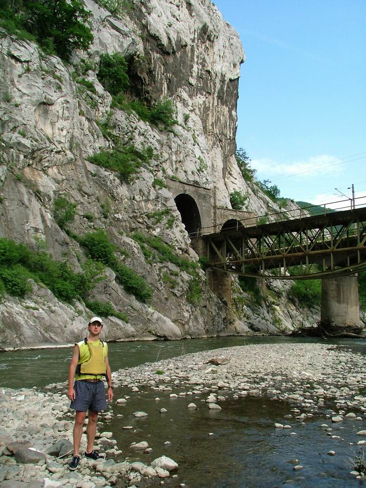 Vojta čeká na vlak