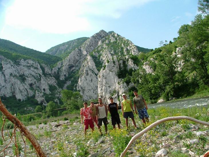 Společné foto, při kterém si datel ukopl palec...střevo je to..:D