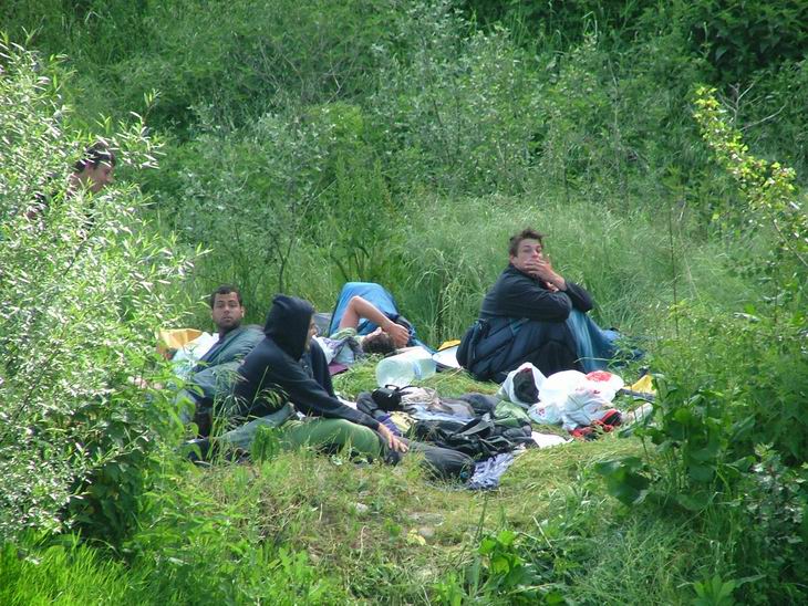 Ranní probuzení kousek od vlakové zastavky Karlukovo...odkud sme ráno jeli do Sofie..