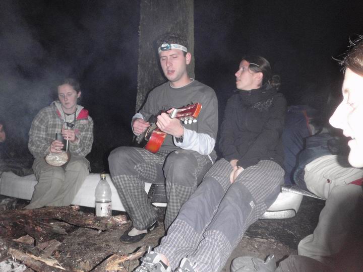Vecer jsme spali na Rozvodi