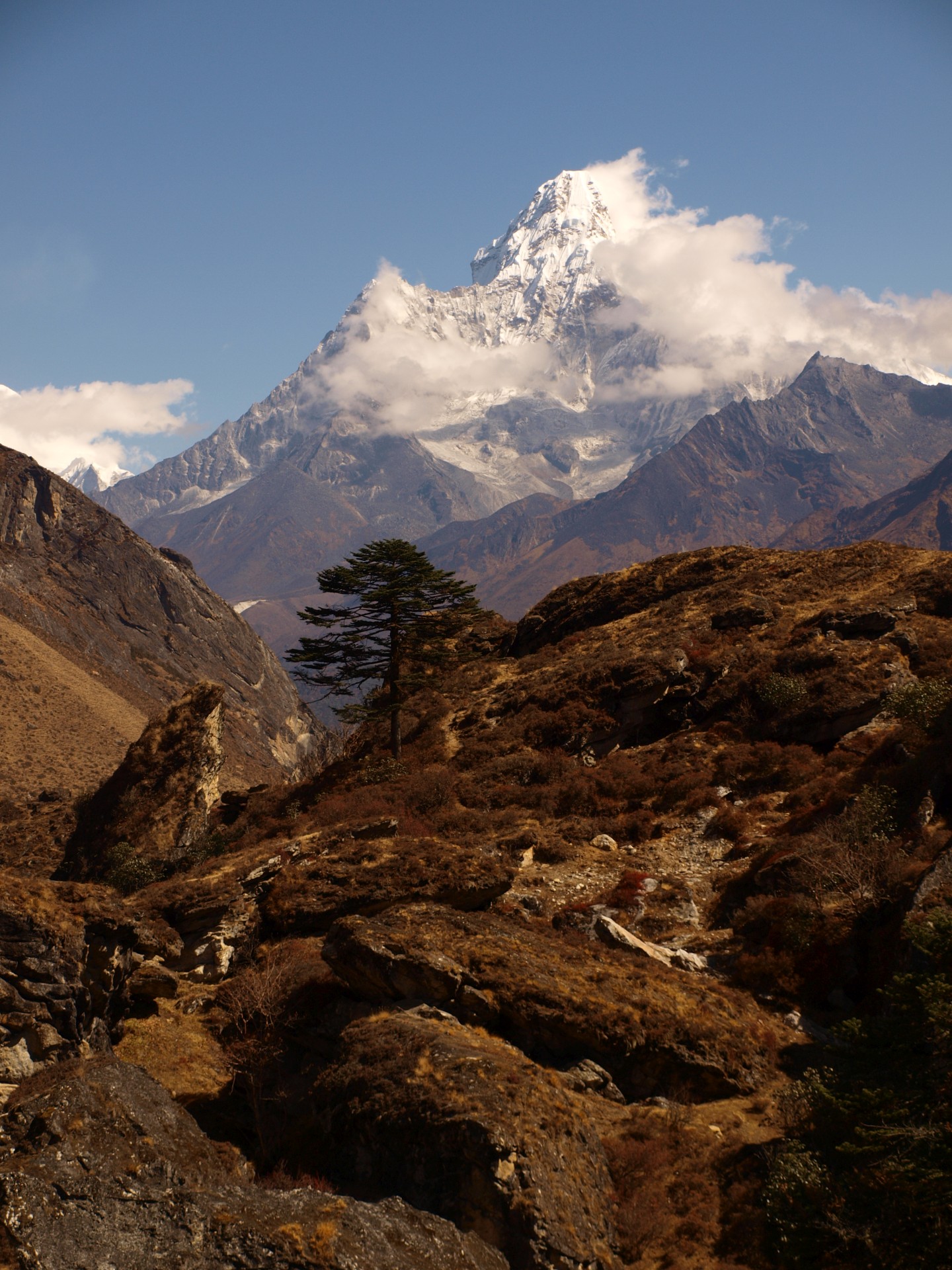 Ama Dablam v celé své kráse..