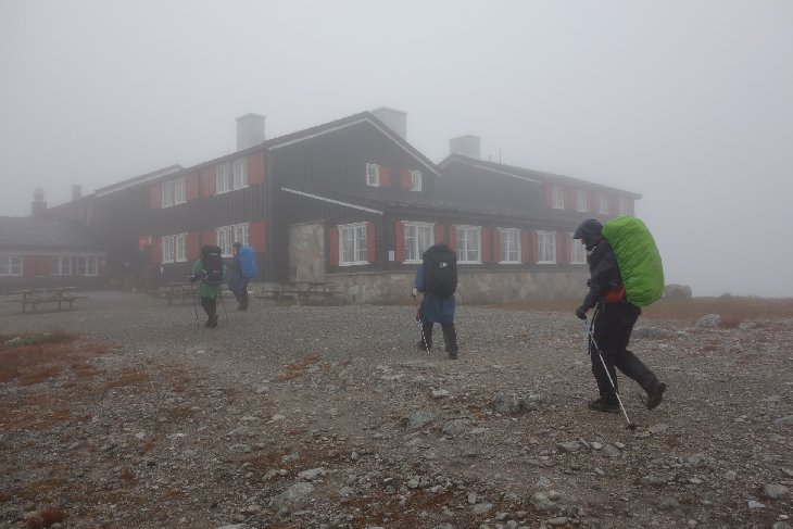 ....Tady je....Snoheim. Jediná otevřená "restaurace" na naší trase...
