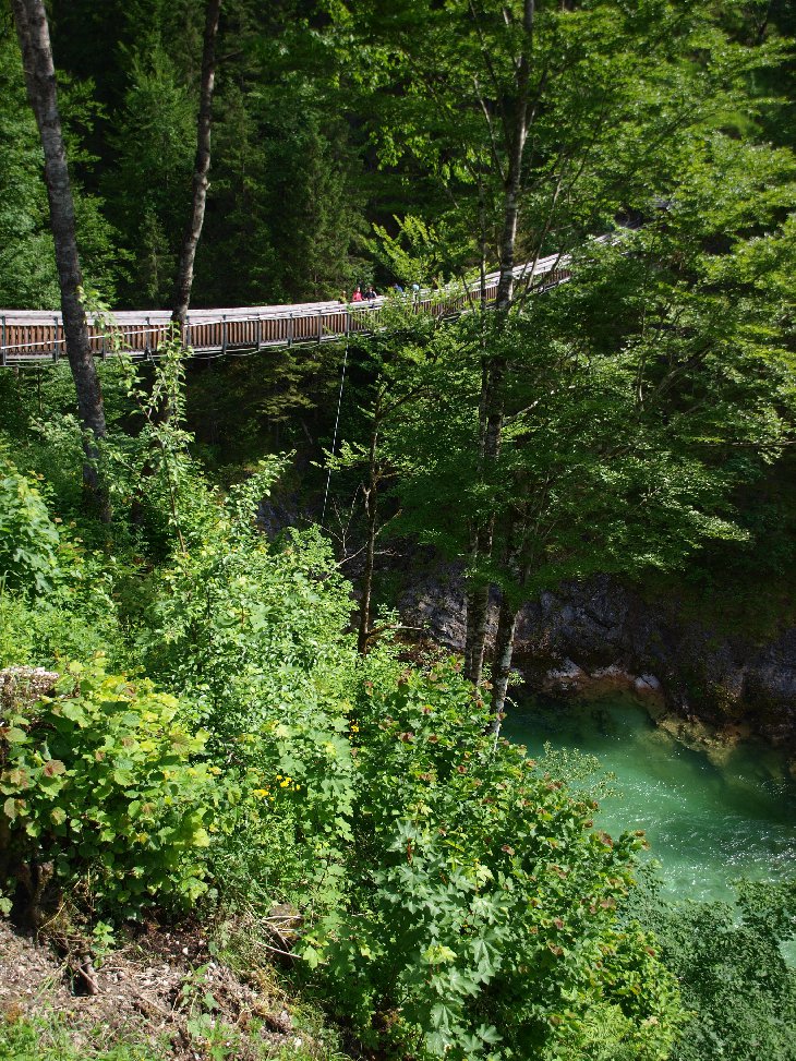6.6. Po cestě domů se ještě stavíme na vodopádech Wasserlochklamm.