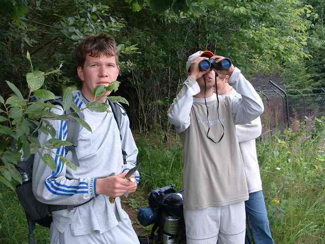 Ráno nás musel opustit Jakub M.

Naši snahu podívat se na přehradu želivka .....