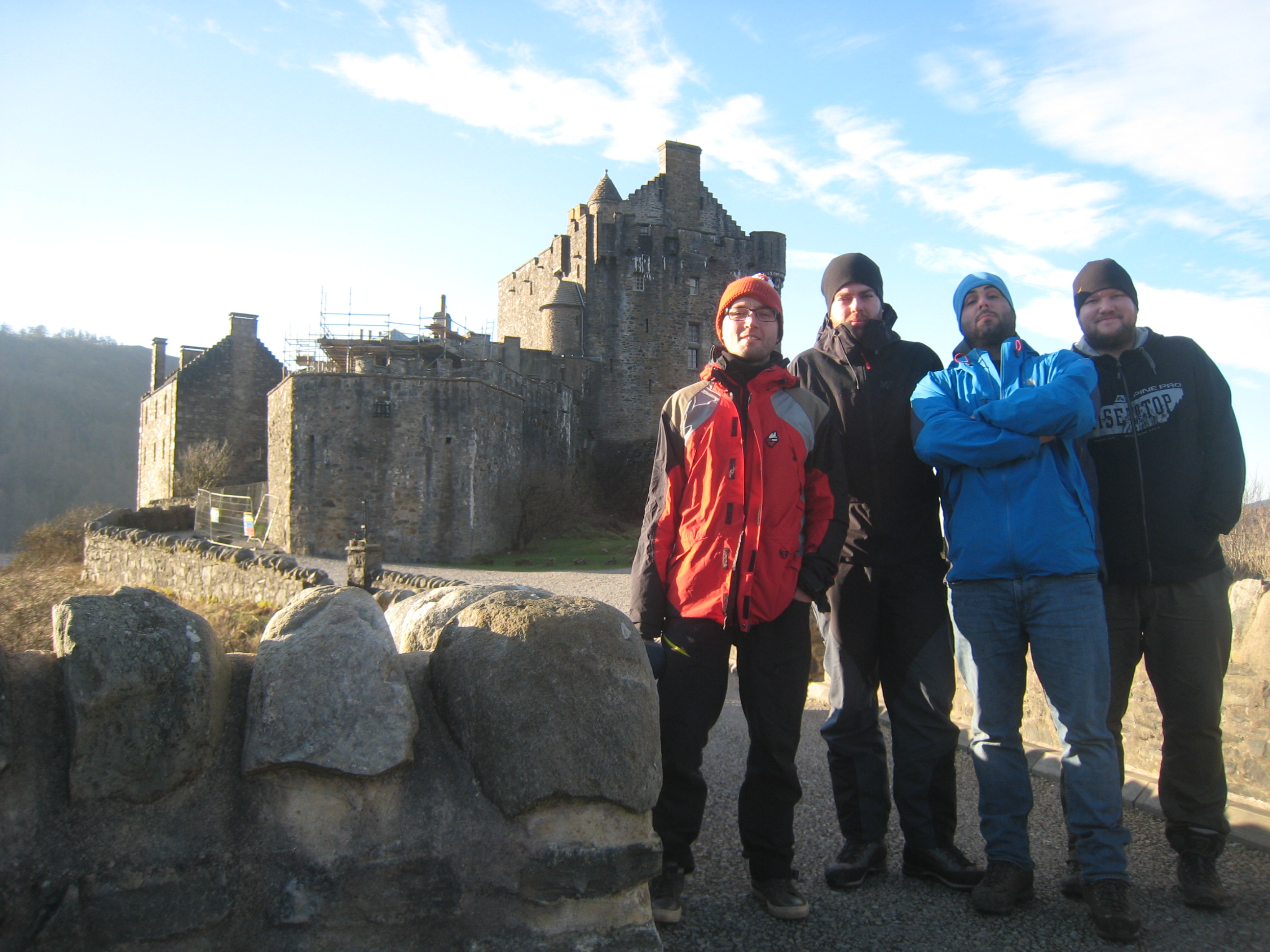 Znovu projíždíme kolem Eilean Donan Castle:)))