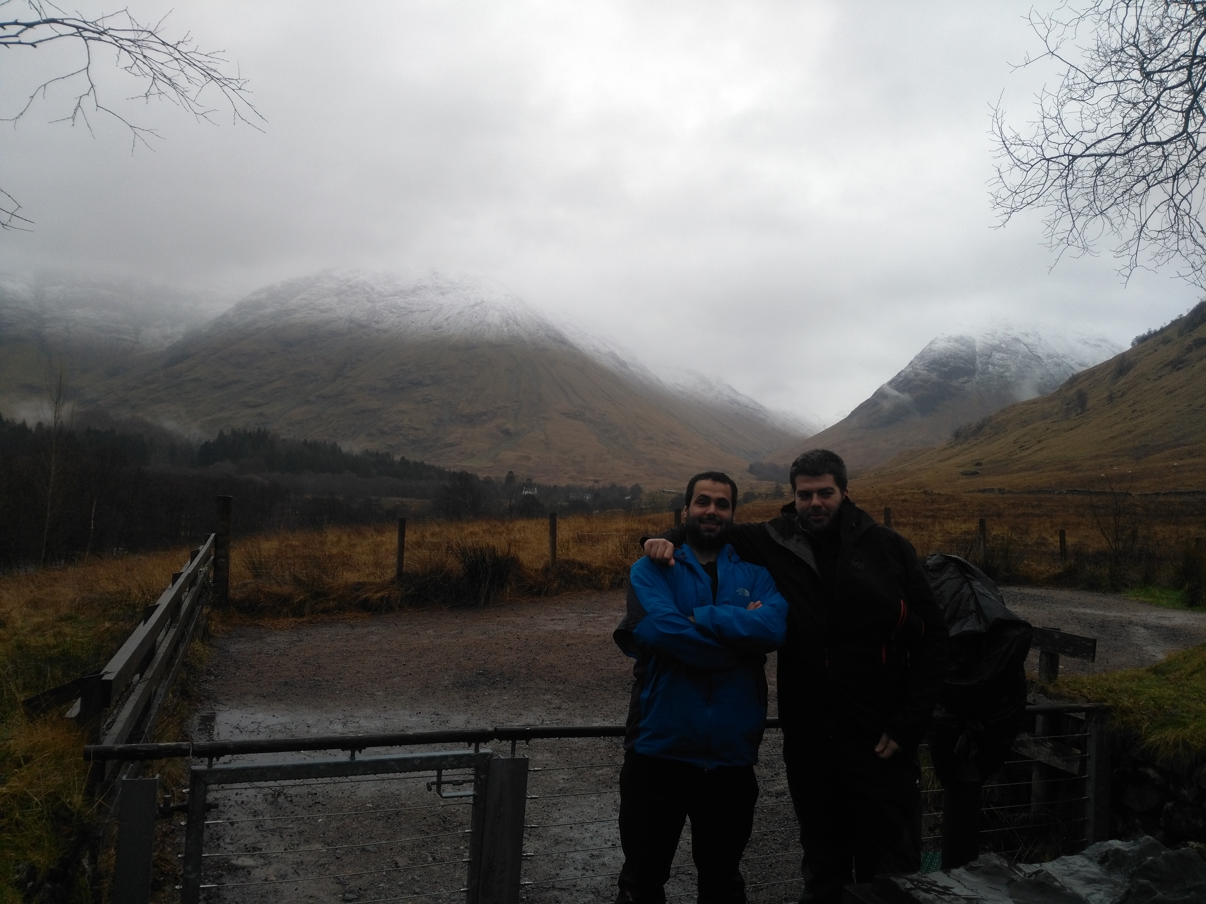 Já s Ohrem v Glen Coe....Evidentně na kopcích trochu připadl sníh:)