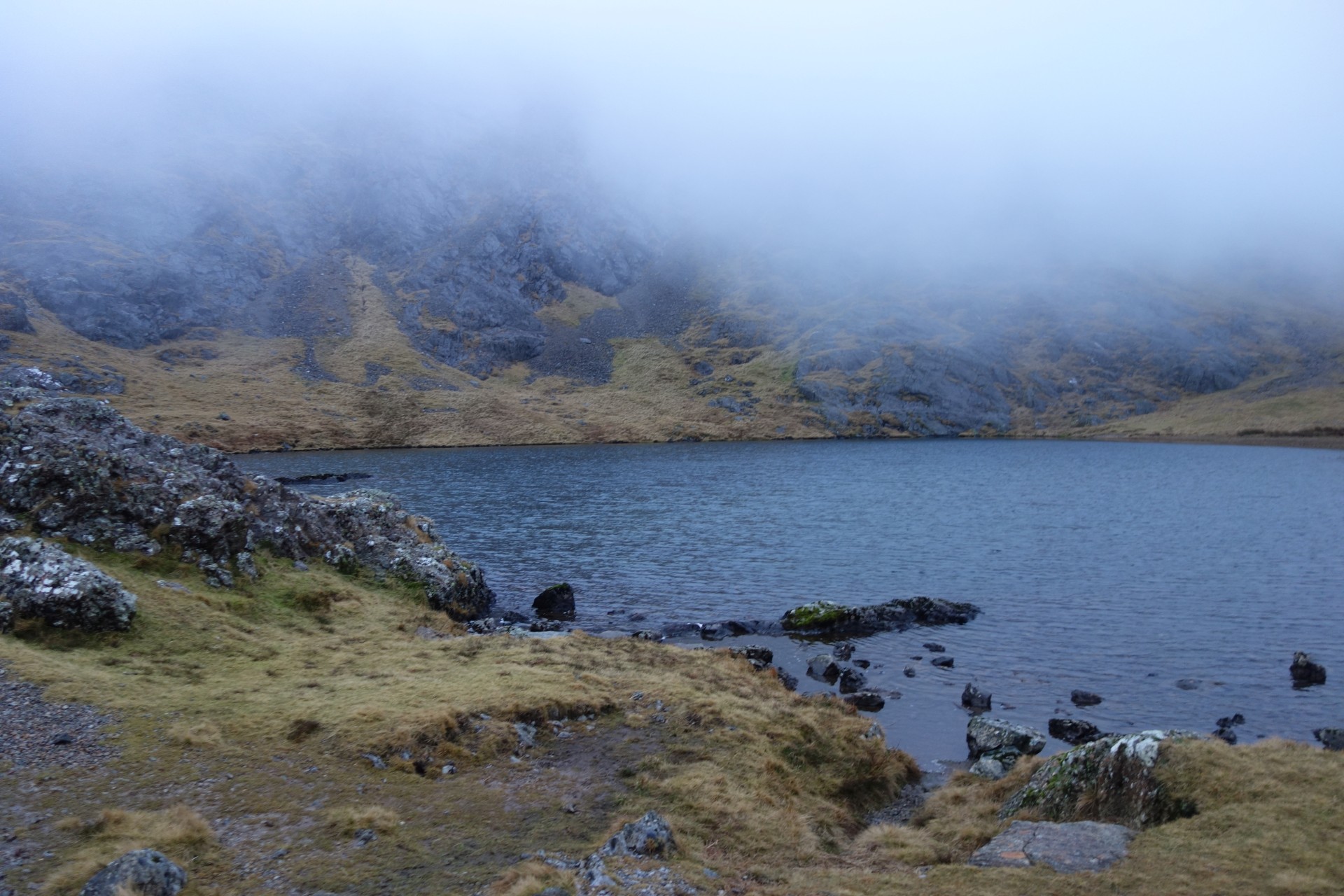 25.1. Jezero Llyn y Cwn.
