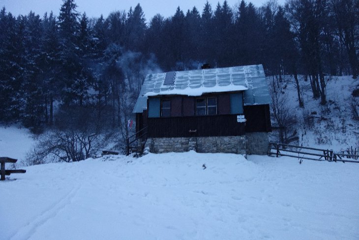 19.11. Loučíme se s chatařem, Limbou a taky s Honzovou ztracenou čelovkou...