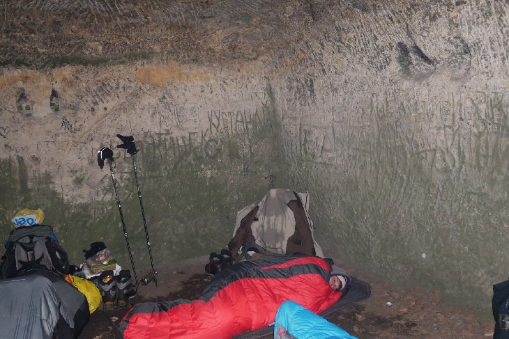 Už někdy po půlnoci jsme šli spát