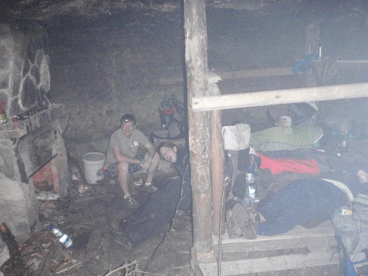 Kluci už to tam hezky roztopili