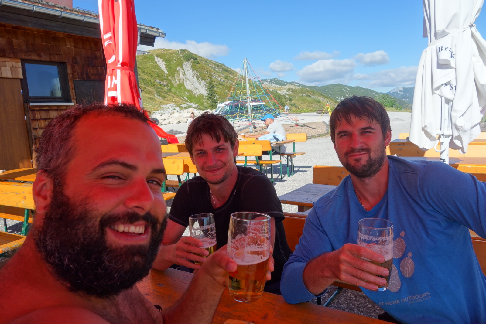 jdeme na pivo do Bergrestaurant Loser-Alm.