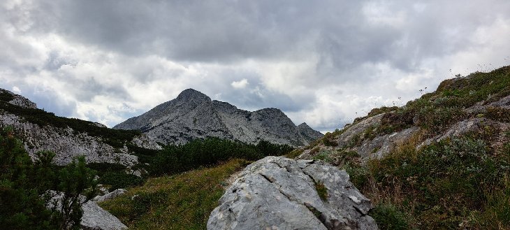 Za námi hřeben po kterém jsme šli.