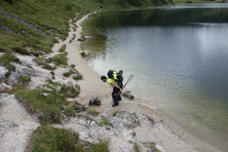 Jungfrauenbrundl :-D:-D. Pijeme a doplňujeme lahve.