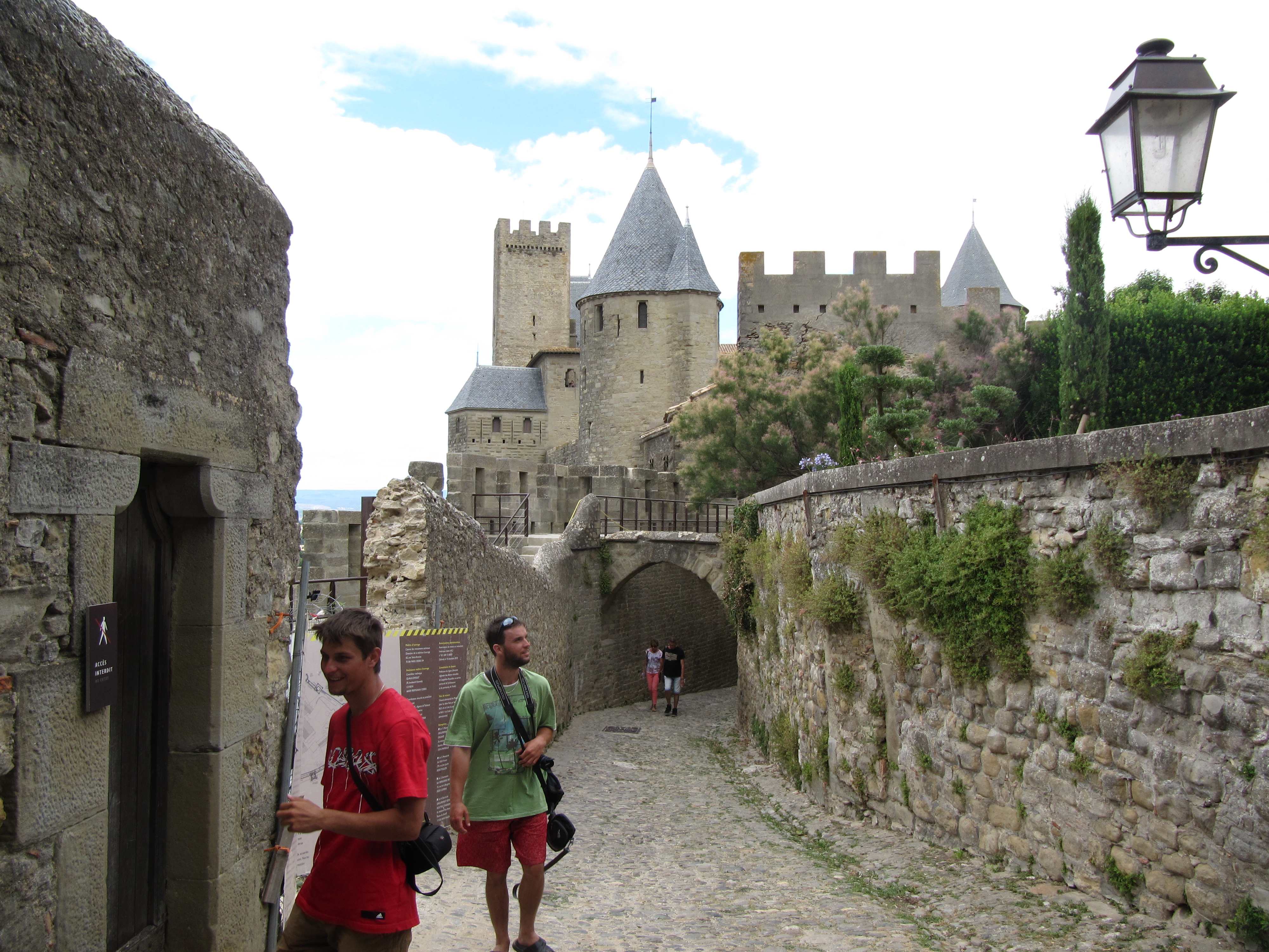 Druhý den jsme se pomalu vydali na cestu domů, ale ještě jsme se zastavili v Carcassonne.