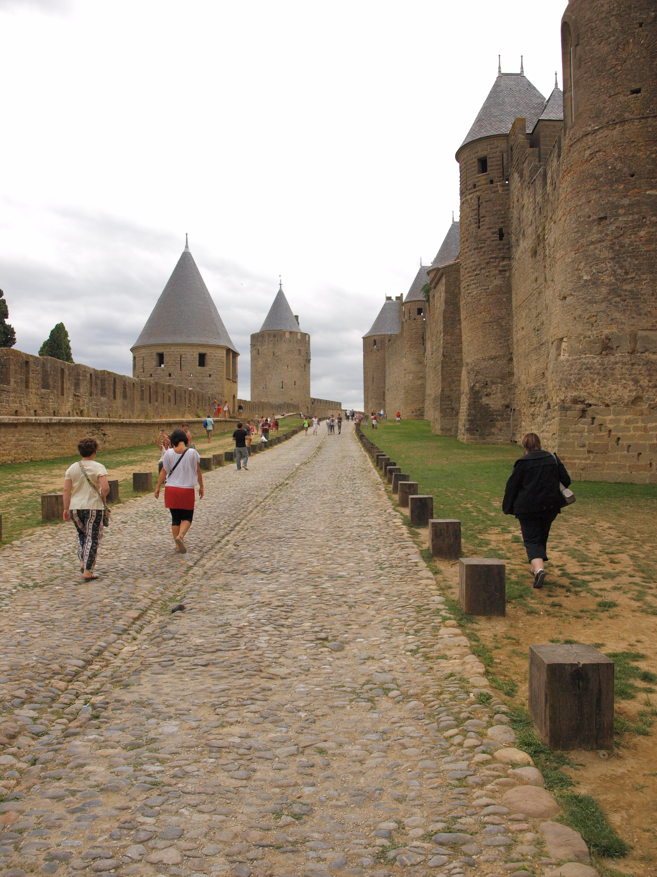 Promenáda v Carcassonne.