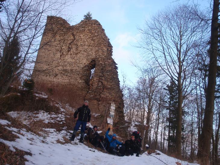 U žřiceniny hradu Pajrek.